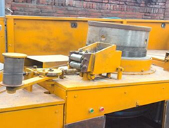 中智變頻器在直進(jìn)式拉絲機的應(yīng)用